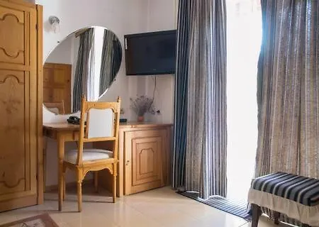 Hotel Park Amfora -free Parking Vladaya