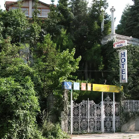 Park Amfora -free Parking 3* Vladaya