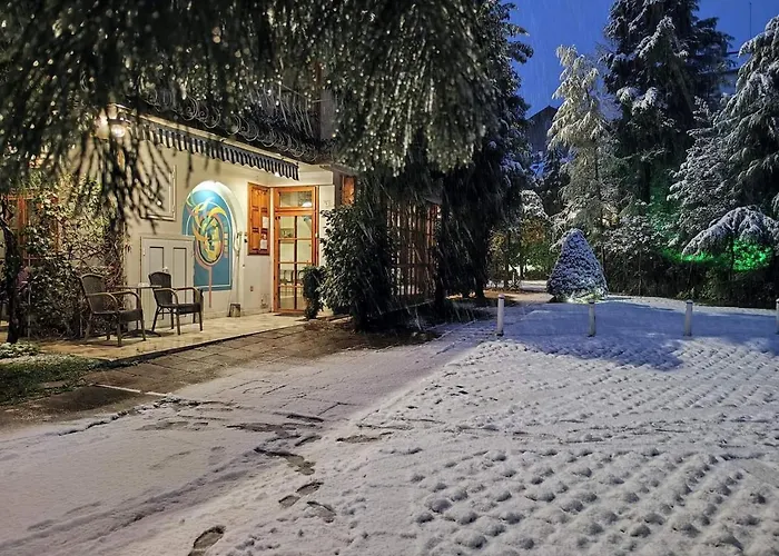 מלון Park Amfora -free Parking Vladaya