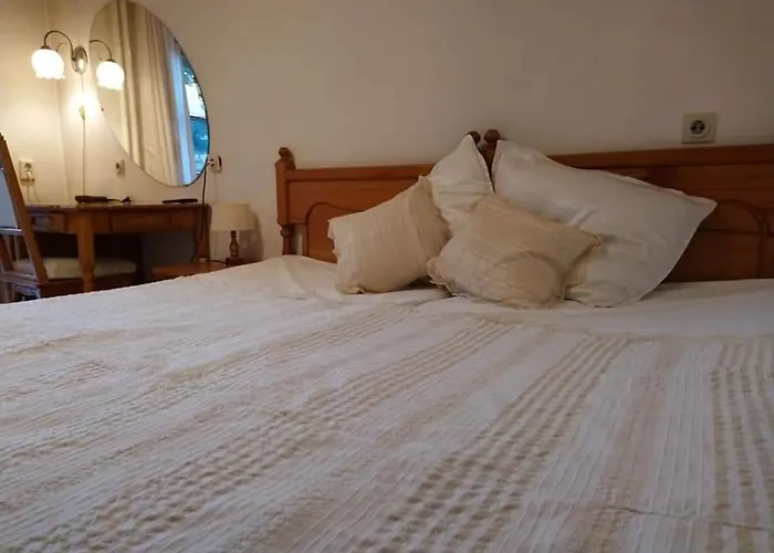 Park Amfora -free Parking Vladaya