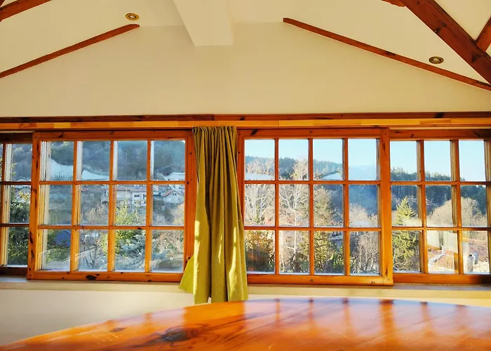 Park Amfora -free Parking 3* Vladaya