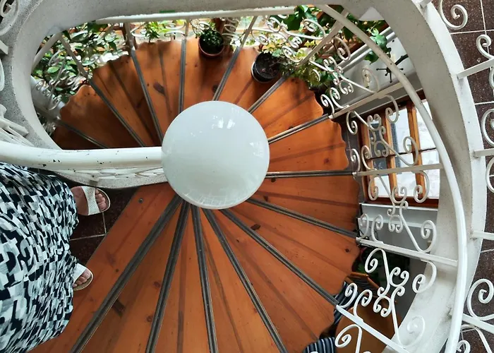 Park Amfora -free Parking 3* Vladaya